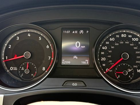 Used 2021 Volkswagen Atlas SE FWD image 28