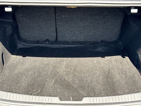 Used 2023 Chevrolet Malibu LT image 24