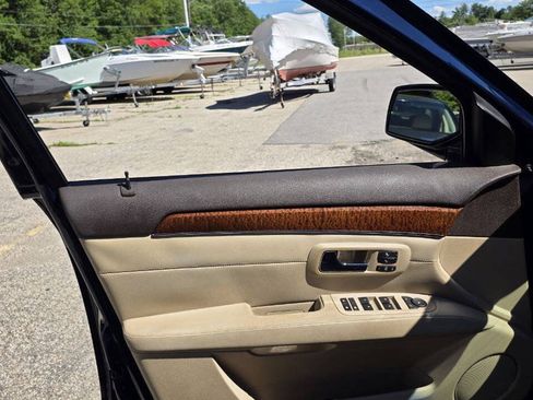 Used 2007 Cadillac SRX w/ Utility Package RWD image 13