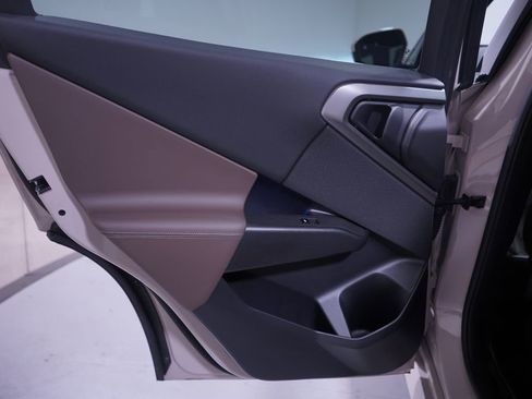 Used 2025 BMW X3 xDrive30i w/ M Sport Package image 15