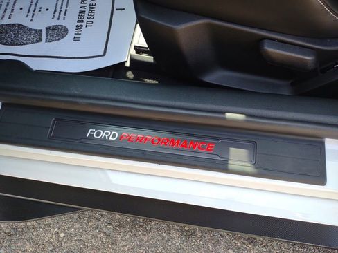 Used 2020 Ford Mustang Shelby GT500 w/ Carbon Fiber Track Pack image 29