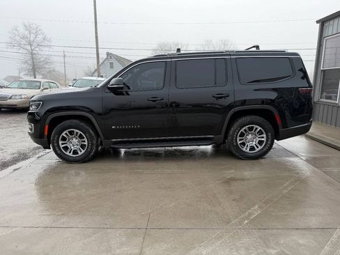 Used 2022 Jeep Wagoneer Series I AWD/4WD image 6