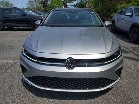 New 2026 Volkswagen Jetta SE image 2