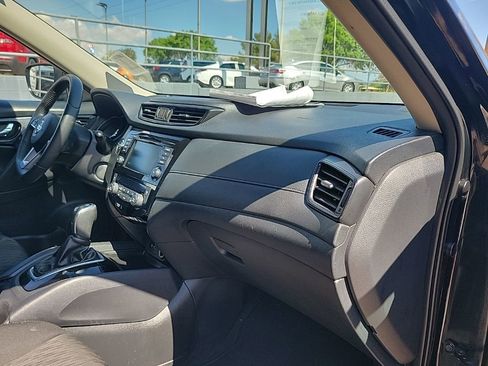 Used 2019 Nissan Rogue SV AWD/4WD image 41