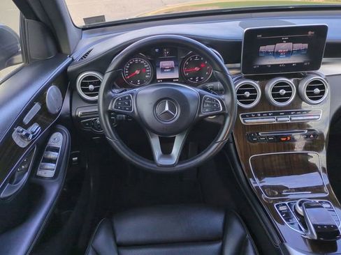 Used 2017 Mercedes-Benz GLC 300 4MATIC w/ Premium 2 Package image 16