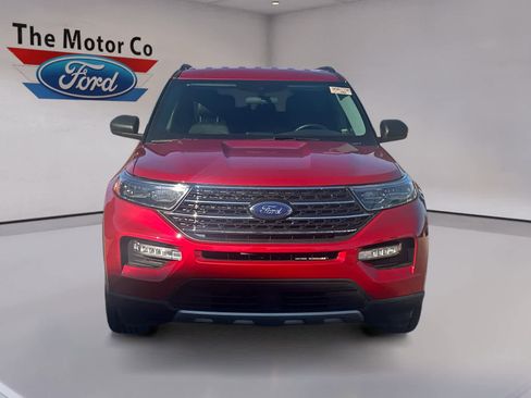 Certified 2023 Ford Explorer XLT w/ Equipment Group 202A image 2