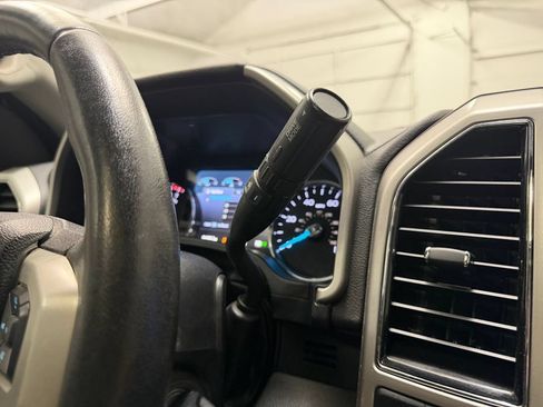 Used 2020 Ford F250 Lariat AWD/4WD image 30