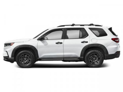 New 2025 Honda Pilot TrailSport image 3