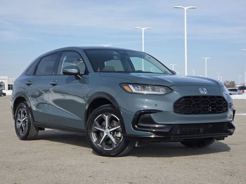 Used 2023 Honda HR-V EX-L image 2