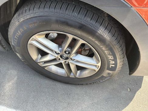 Used 2017 Hyundai Santa Fe Sport AWD/4WD image 44