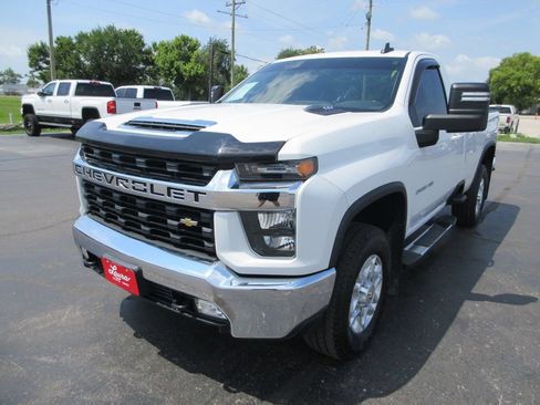 Certified 2022 Chevrolet Silverado 2500 LT w/ Convenience Package AWD/4WD image 13