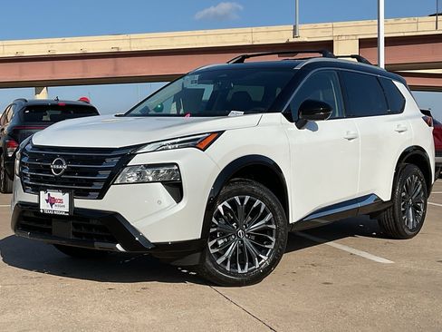 New 2026 Nissan Rogue Platinum image 2