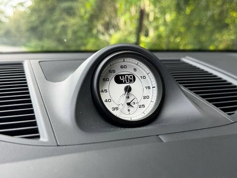 Certified 2026 Porsche Macan AWD/4WD image 21