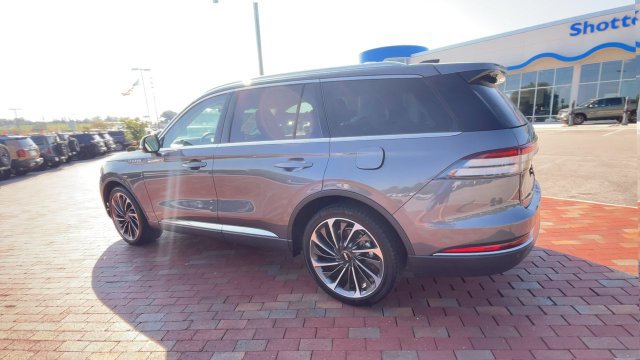 Used 2025 Lincoln Aviator Reserve w/ Illumination Package RWD image 7