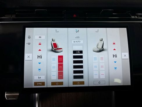 New 2026 Land Rover Range Rover SE image 17