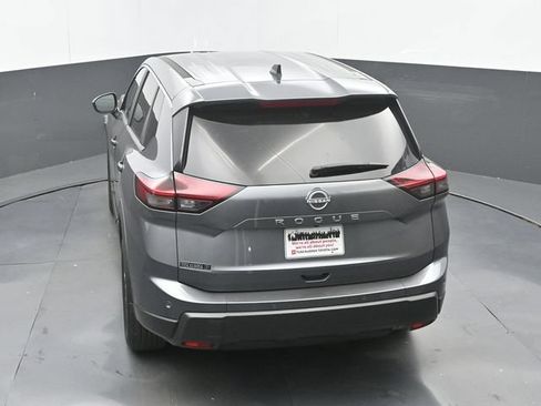 Used 2026 Nissan Rogue S FWD image 15