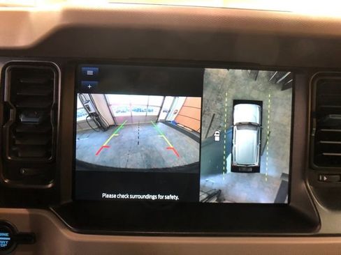 Certified 2022 Ford Bronco Wildtrak image 16