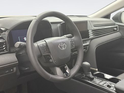 Used 2026 Toyota Camry LE w/ Convenience Package AWD/4WD image 7