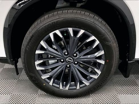 New 2026 Nissan Rogue Platinum w/ Platinum Premium Package image 12