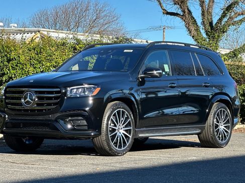 New 2026 Mercedes-Benz GLS 580 4MATIC image 7