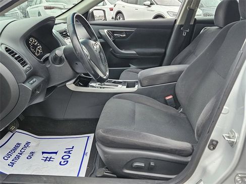 Used 2014 Nissan Altima 2.5 SV image 5
