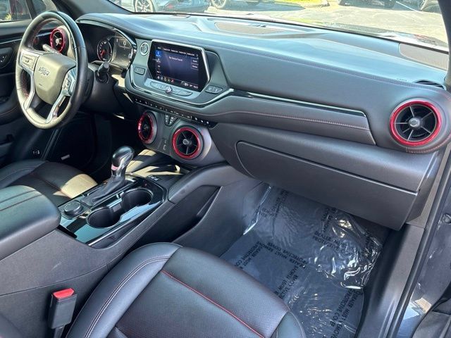 Used 2021 Chevrolet Blazer RS w/ Enhanced Convenience Package FWD image 13