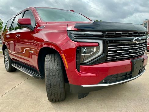 Used 2025 Chevrolet Tahoe High Country w/ Sun And Tow Package AWD/4WD image 2
