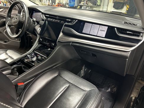 Used 2022 Jeep Grand Cherokee L Limited w/ Trailer Tow Group (B) image 30