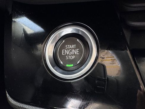 Used 2025 Buick Envision Sport Touring image 22