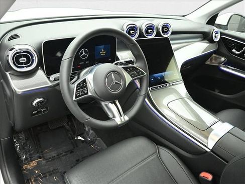 Certified 2025 Mercedes-Benz GLC 350e GLC 350e image 8