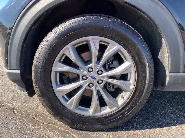 Used 2023 Ford Explorer Limited AWD/4WD image 25
