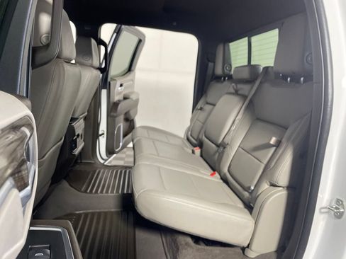Used 2024 Chevrolet Silverado 1500 LT w/ Leather Package AWD/4WD image 20