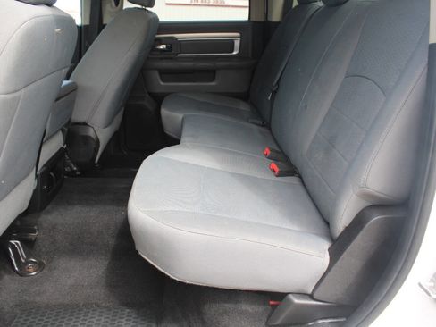 Used 2017 RAM 2500 SLT AWD/4WD image 10