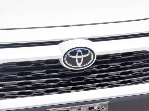 Used 2025 Toyota RAV4 XLE Premium FWD image 13