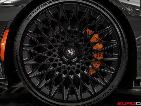 Used 2024 Ferrari SF90 Spider image 31