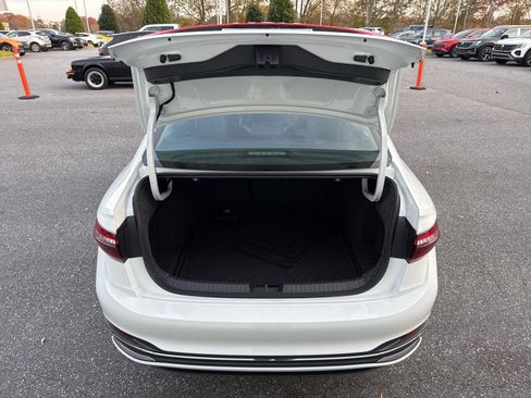 Used 2025 Volkswagen Jetta SEL image 10