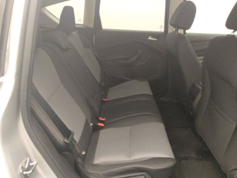 Used 2017 Ford C-MAX SE image 19