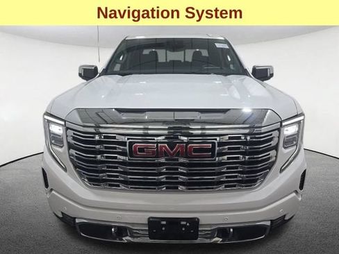 Used 2024 GMC Sierra 1500 Denali w/ Denali Reserve Package AWD/4WD image 4