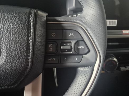 New 2026 Toyota 4Runner Limited AWD/4WD image 21