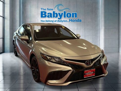 Used 2024 Toyota Camry XSE FWD image 2