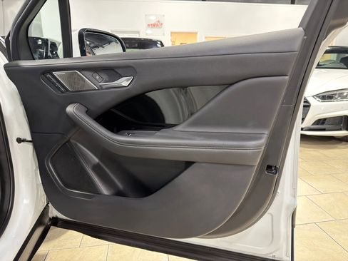 Used 2020 Jaguar I-PACE SE image 37