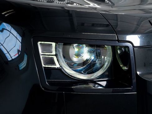 Used 2024 Land Rover Defender 90 S AWD/4WD image 18