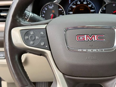 Used 2019 GMC Acadia Denali w/ Technology Package AWD/4WD image 15