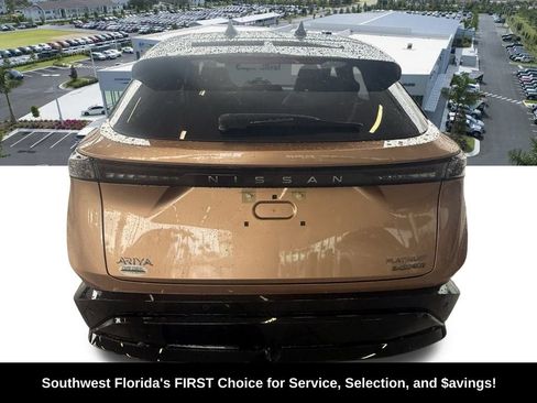 Used 2025 Nissan Ariya Platinum image 6