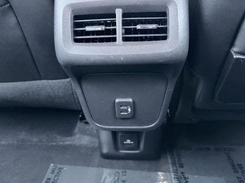 Used 2024 GMC Terrain AT4 image 28