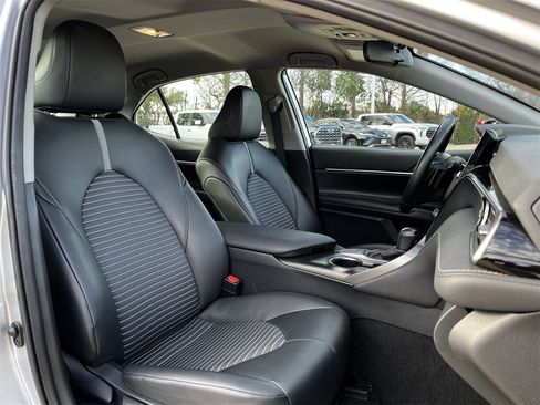 Used 2024 Toyota Camry SE image 24