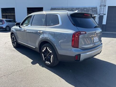 Used 2024 Kia Telluride S FWD image 8