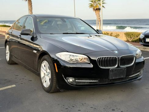 Used 2011 BMW 528i Sedan RWD image 2