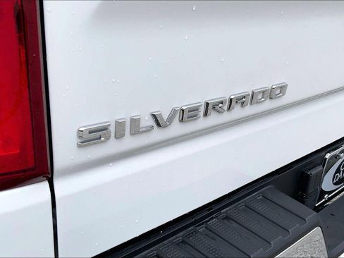 Used 2024 Chevrolet Silverado 1500 LTZ w/ Technology Package AWD/4WD image 30