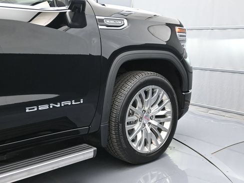 Used 2023 GMC Sierra 1500 Denali w/ Denali Reserve Package AWD/4WD image 49
